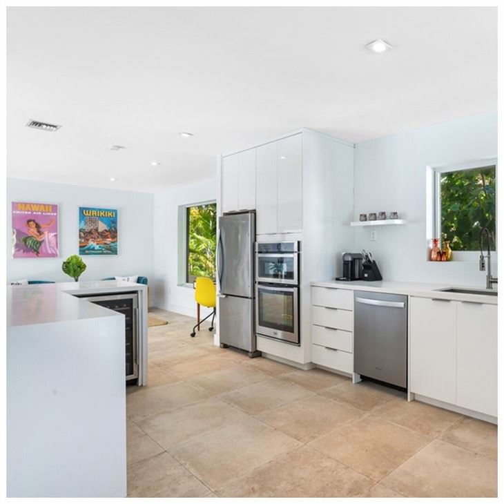 High Gloss Lacquer Kitchen Cabinets